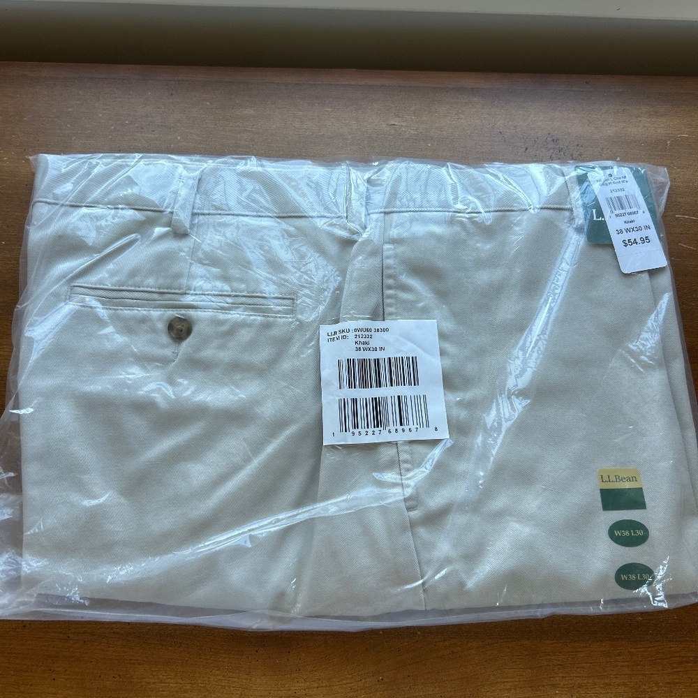 Men’s LL Bean Khaki Pants